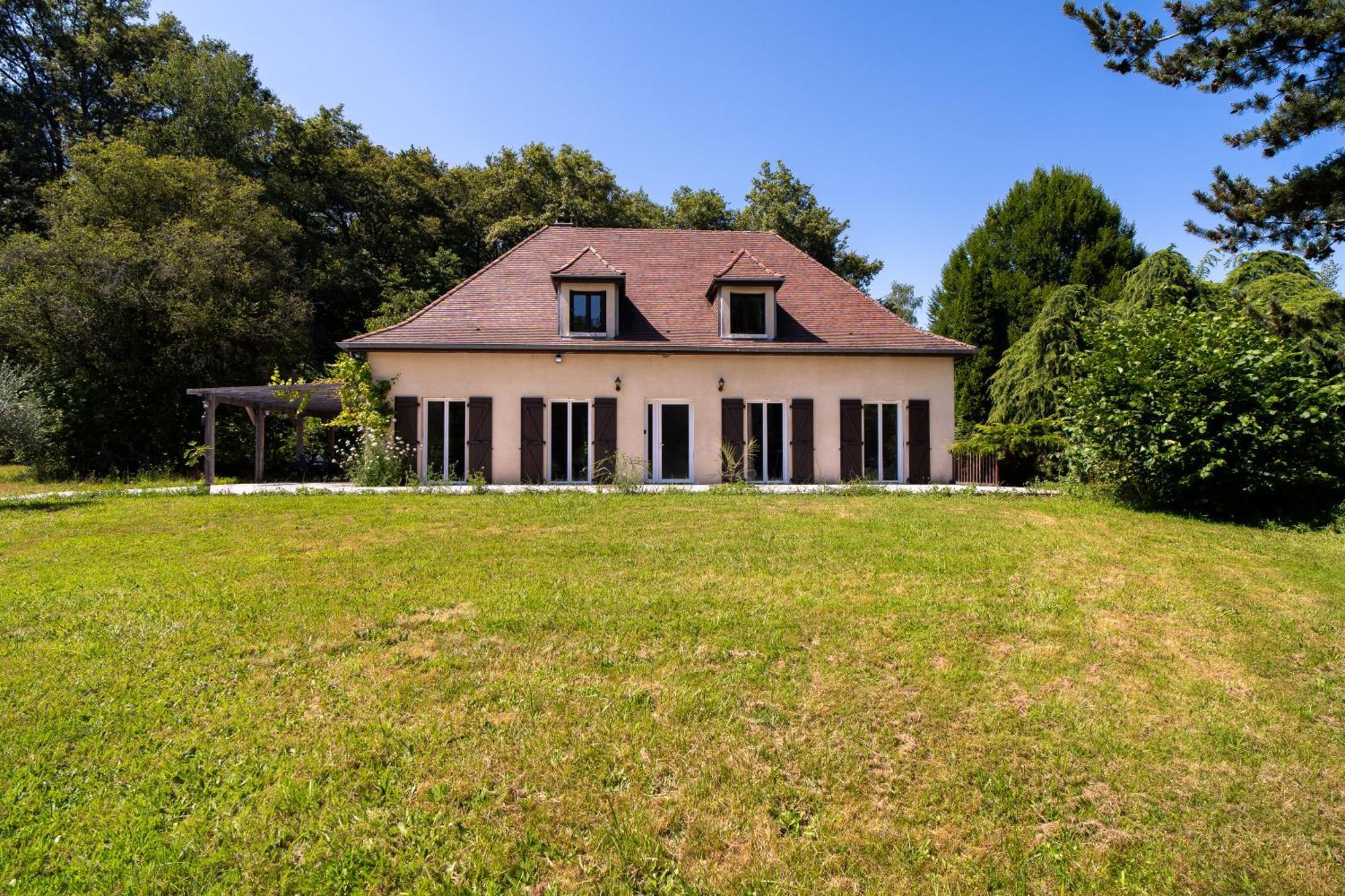 Le Gite Du Parc La Coquille Esterno foto